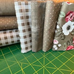 Lovestruck Brown FQ Bundle - 4 FQS